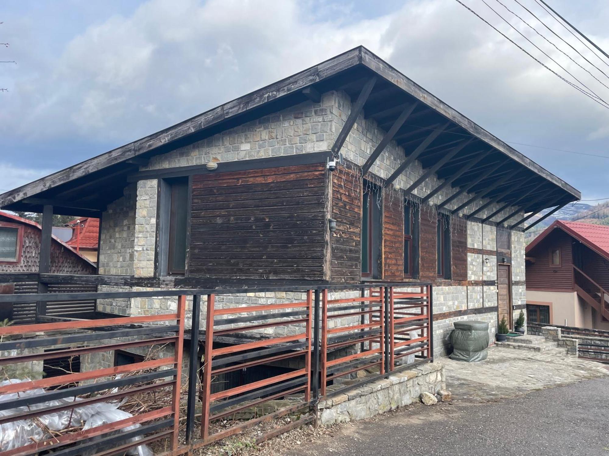 Casuta De Piatra Villa บุชเตนี ภายนอก รูปภาพ